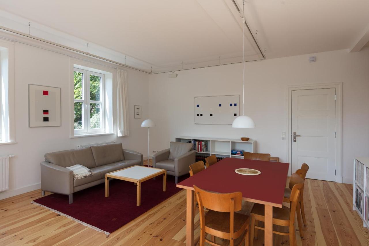 Apartment Kuenstlerhaus Niebull